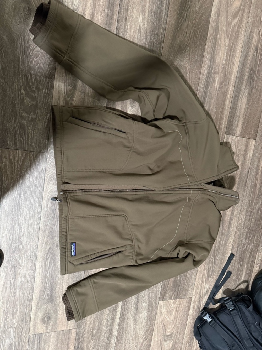 Patagonia Men's Brown Softshell Jacket
